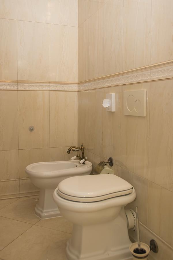 Apartman Nostalgia Karlovy Vary Bagian luar foto